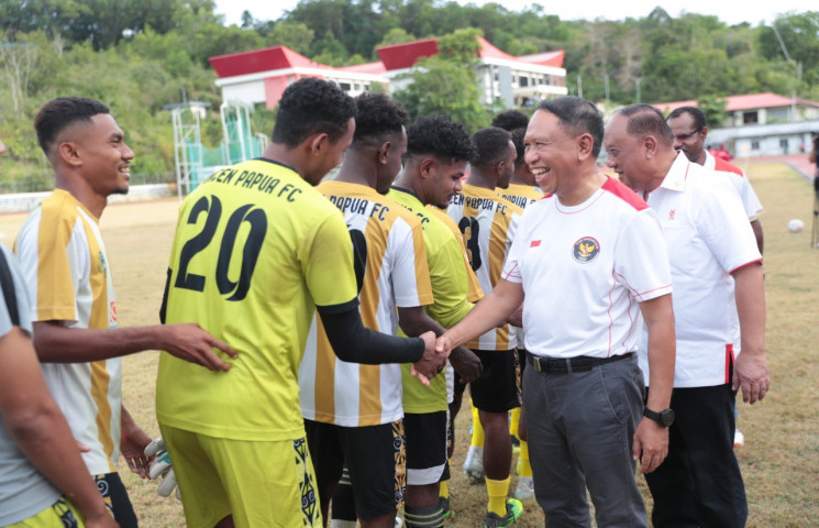 Turnamen Sepak Bola Piala Rektor Uncen 2022, Dibuka Menpora Amali